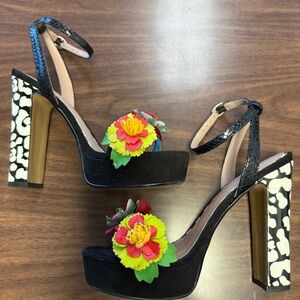 Betsey Johnson 3D Flower Leopard Print Platform Heel Sandals - Size 8.5